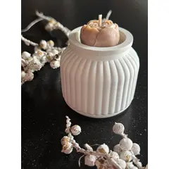 Mirisna mini svijeća u ručno izrađenoj posudi 60g