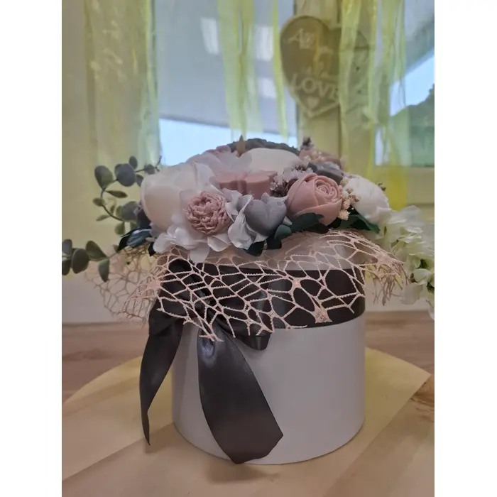 Veliki mirisni box buket od soja voska