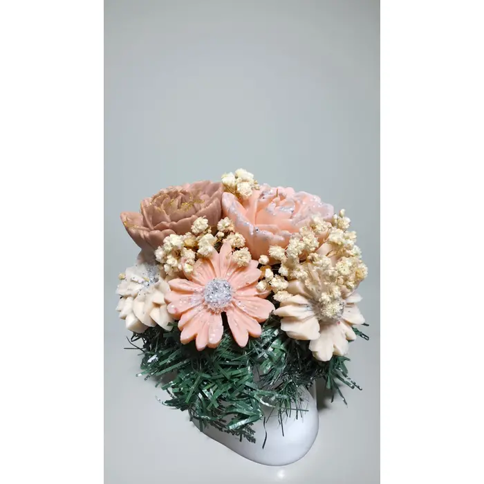 Božićni aranžman od sojinog voska u čizmici