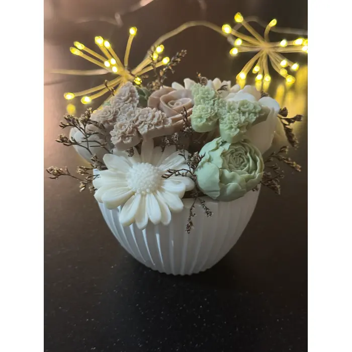 Mirisni aranžman u ručno izrađenoj posudi - M (10x7cm)